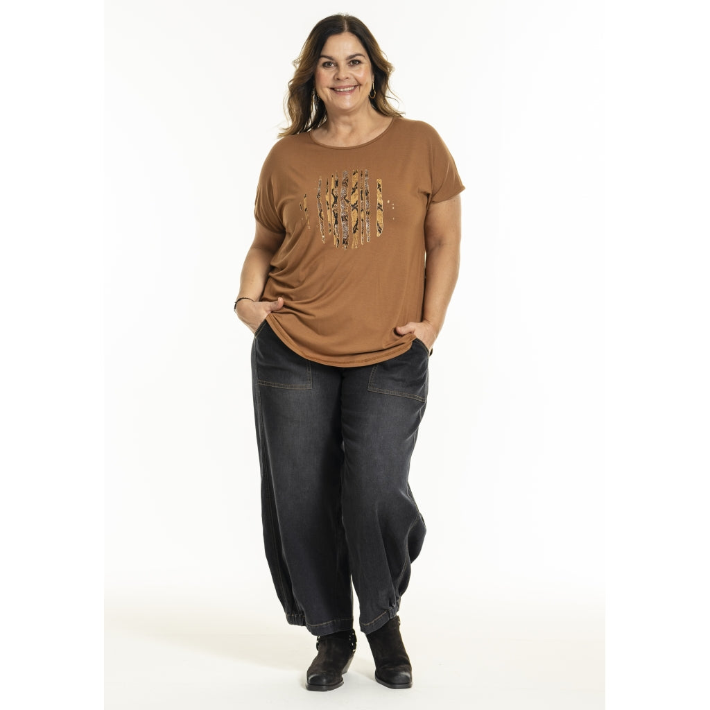 Gozzip Woman GGitte T-shirt with print T-Shirt Cognac
