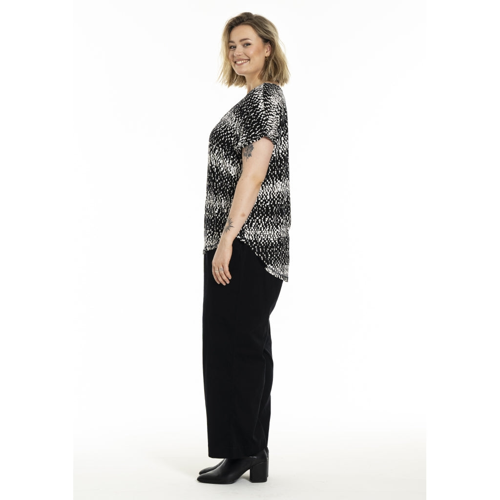 Gozzip Woman Gitte T-shirt with print T-Shirt Black/White
