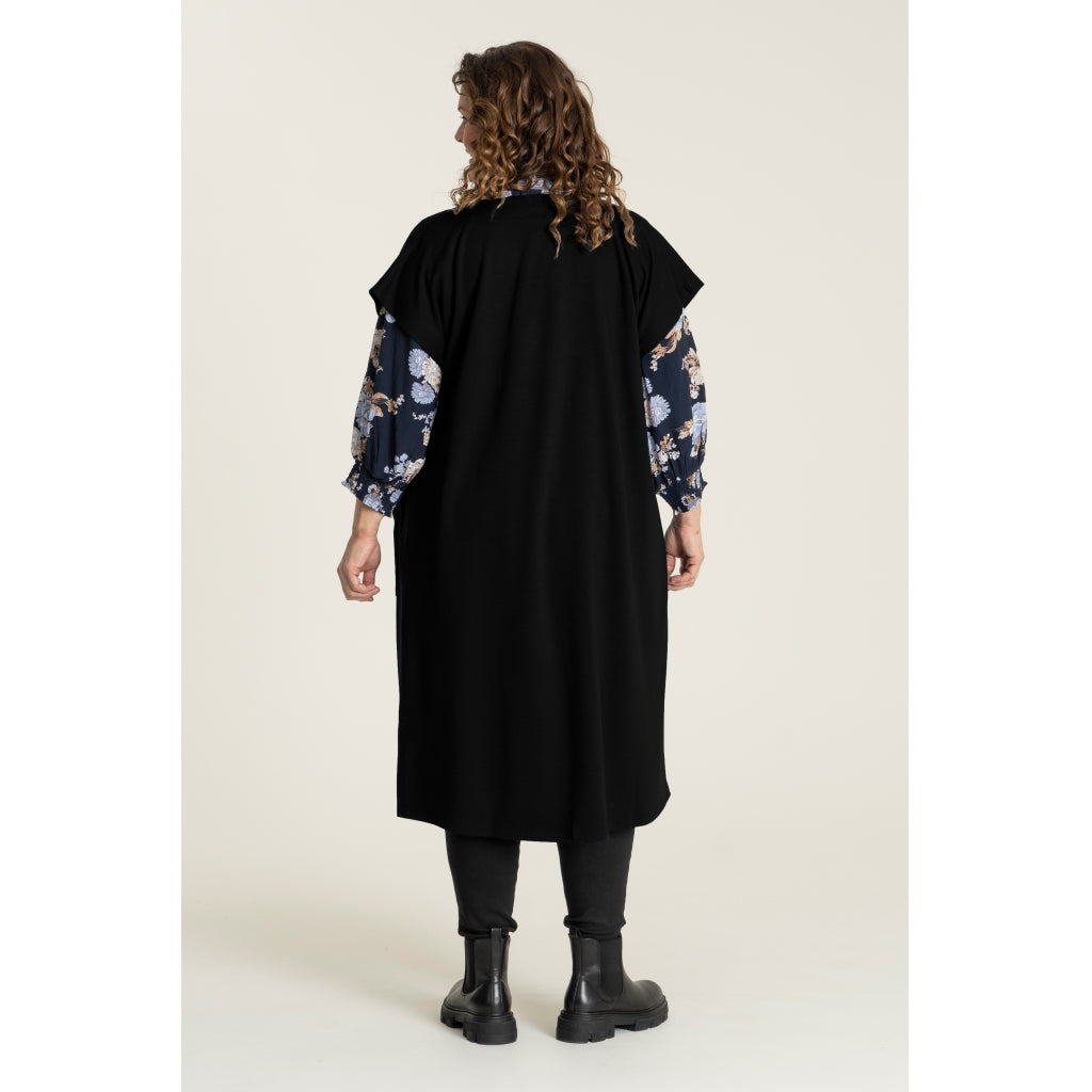 Gozzip Woman Nikoline Long waistcoat Waistcoat Black